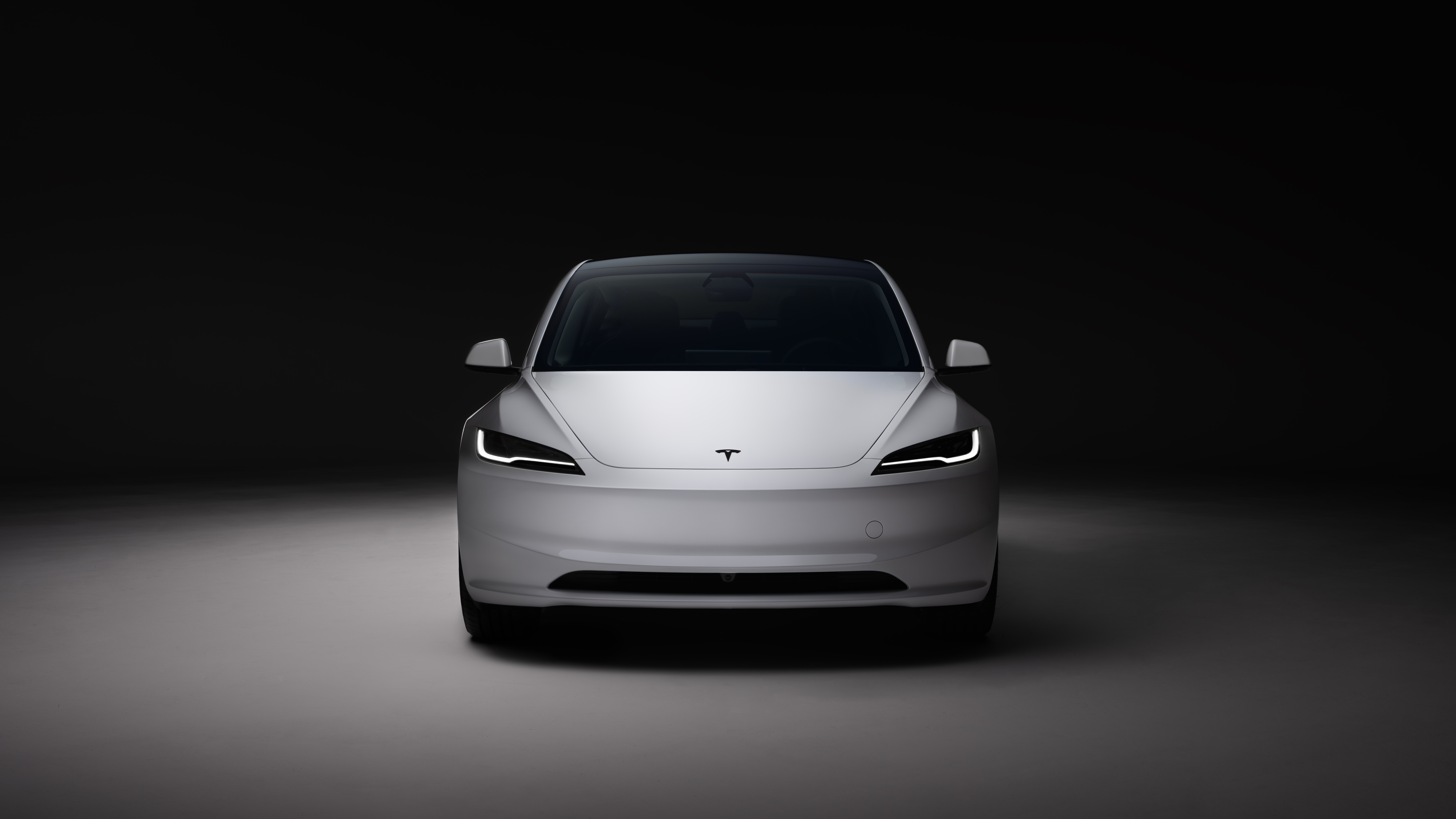 tesla model lat
